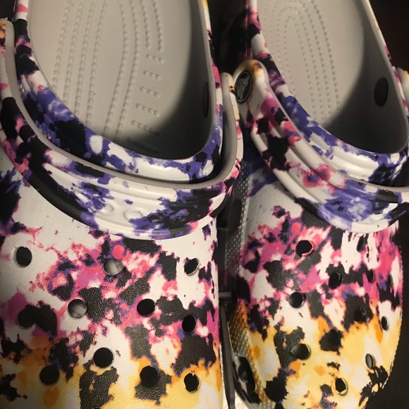 Crocs - Picture 2 of 6